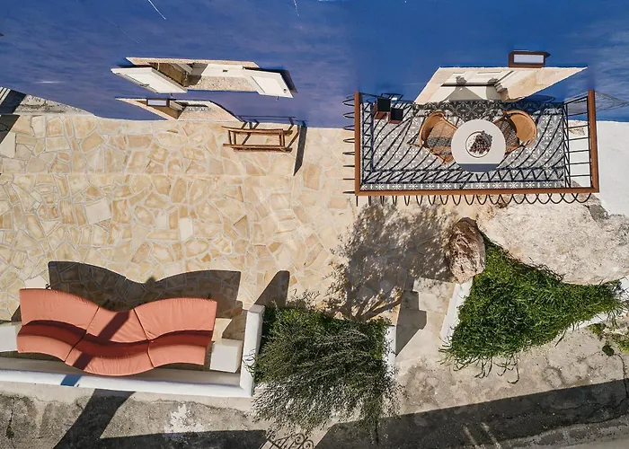 Villa Themonkleros