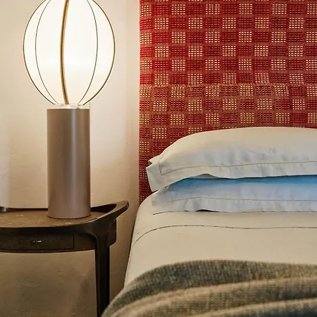 Themonkleros فيلة *