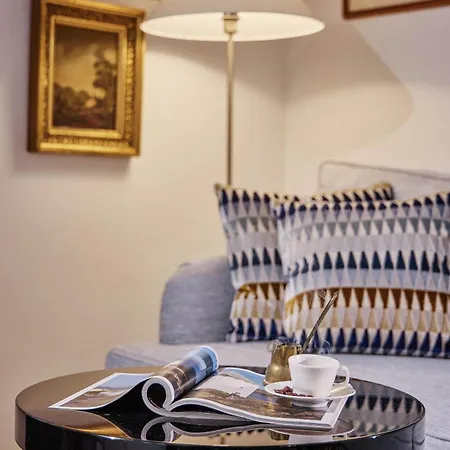 فيلة Themonkleros اجيا مارينا